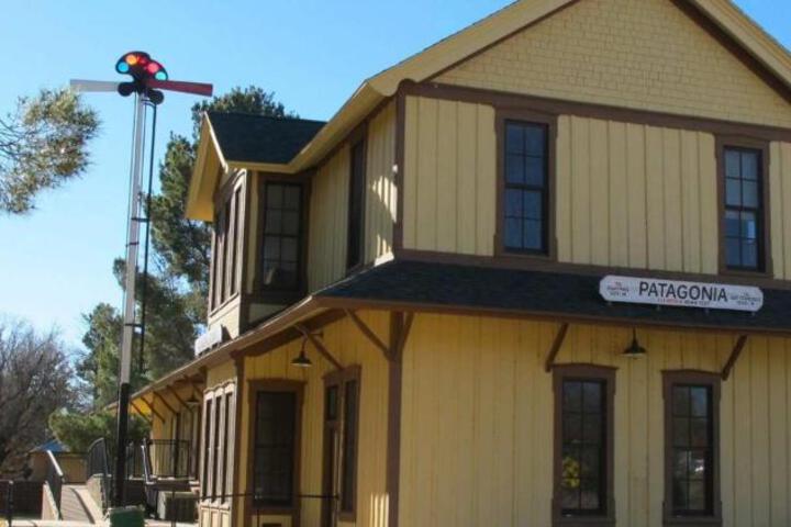 Stage Stop Inn
