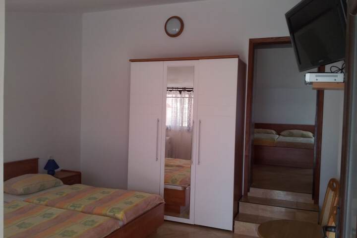 Room 47 of 51