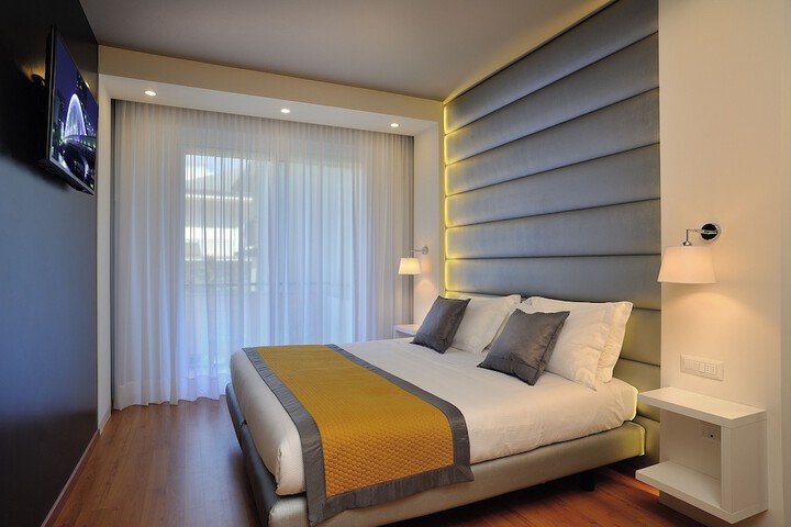 Room 38 of 84