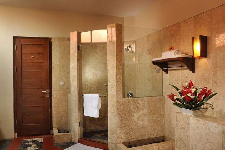 Room 7 of 23