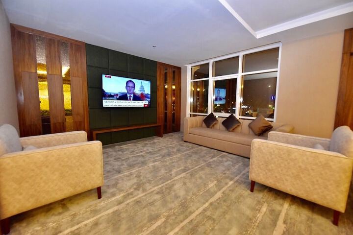 Room 26 of 38