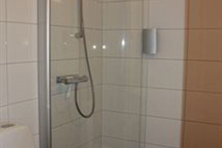 Room 4 of 23