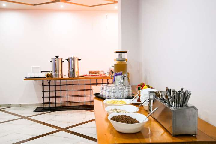 Dining 78 of 120