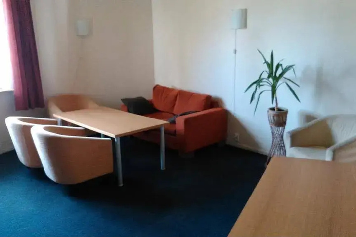 Room 7 of 20