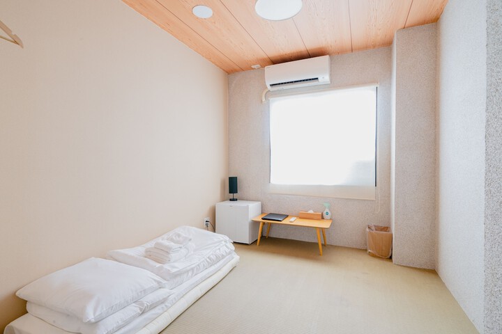 Room 14 of 53