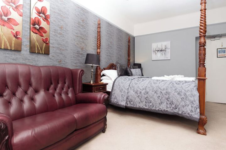 Room 30 of 67