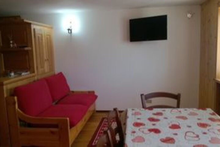 Room 16 of 18