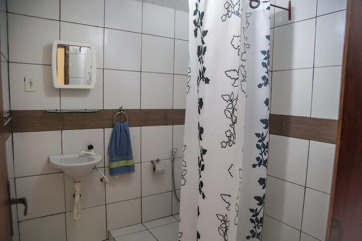 Room 9 of 21