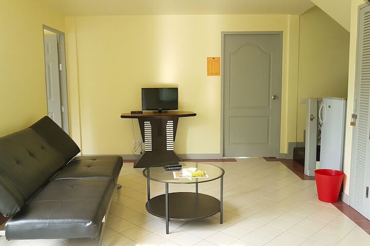 Room 100 of 194