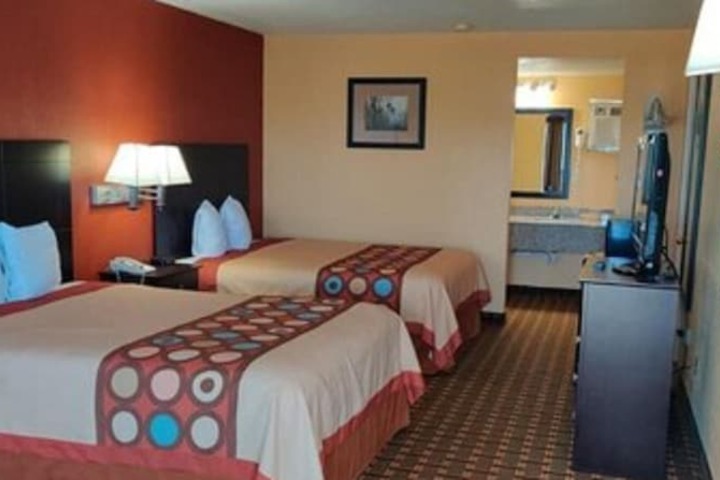 Room 5 of 34