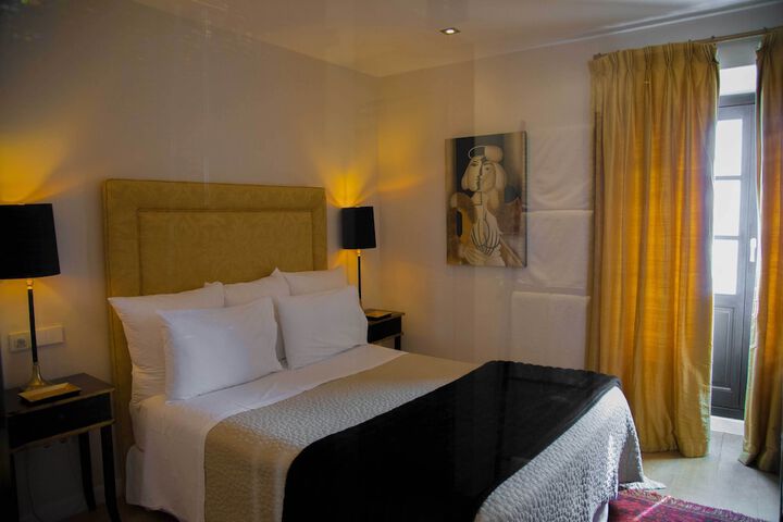 Room 8 of 22