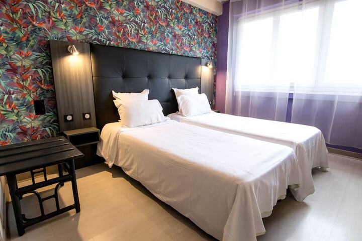 Room 8 of 71