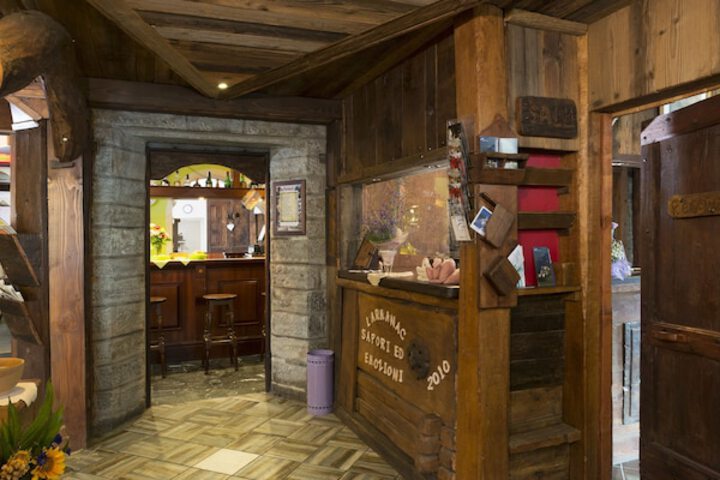 Lobby Entry