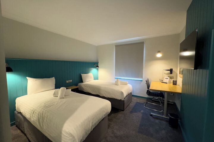 Room 19 of 50