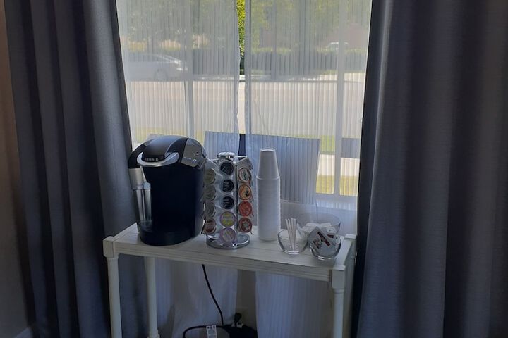 Breakfast/Coffee Service 39 of 54