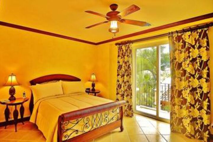 Room 36 of 94