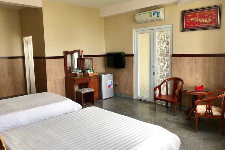 Room 4 of 35