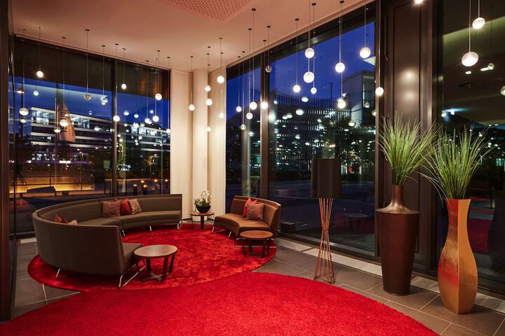 Guest Lobby