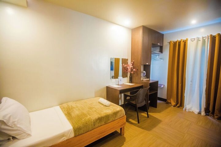 Room 6 of 23