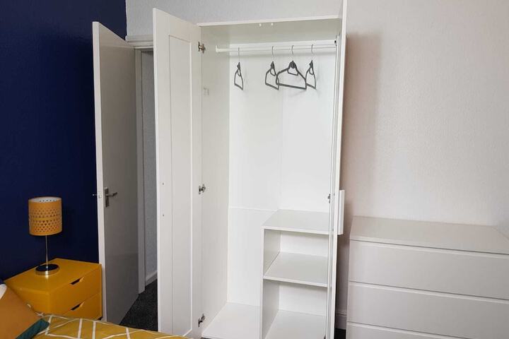 Room 14 of 16