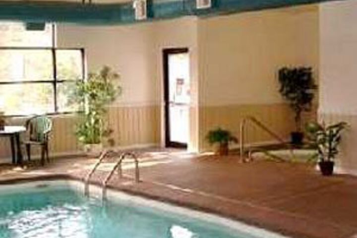 Pool 13 of 26