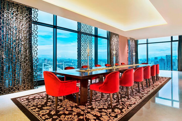 Room 21 of 207