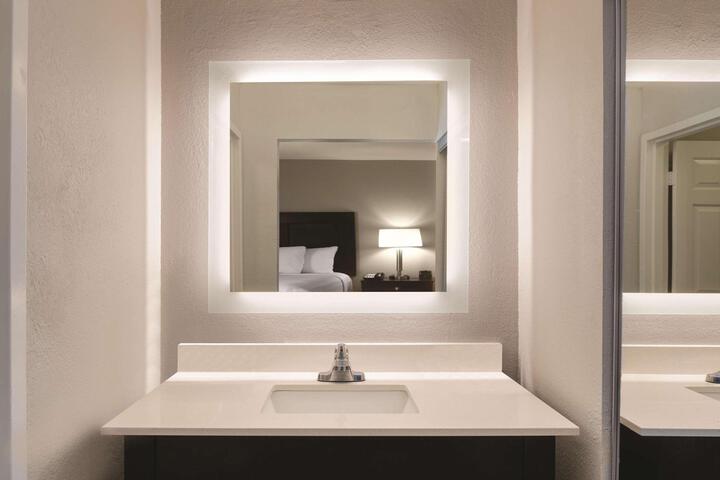 1 King Bed Executive Room (1 of 3)