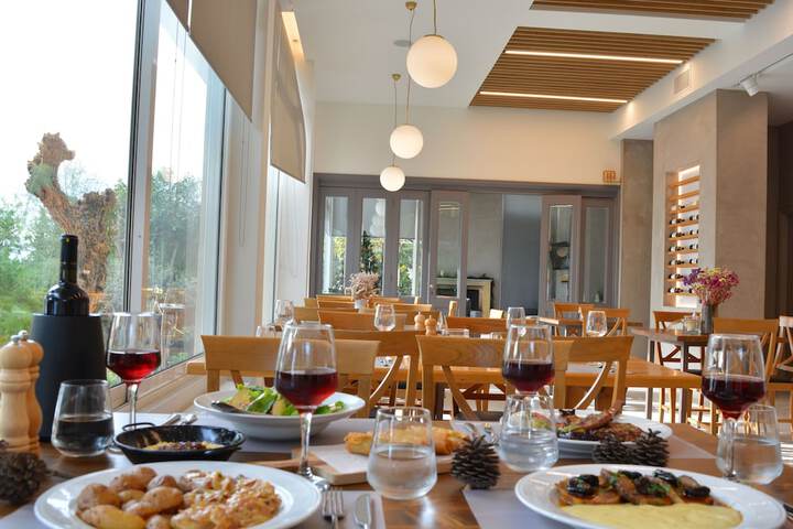 Dining 39 of 71