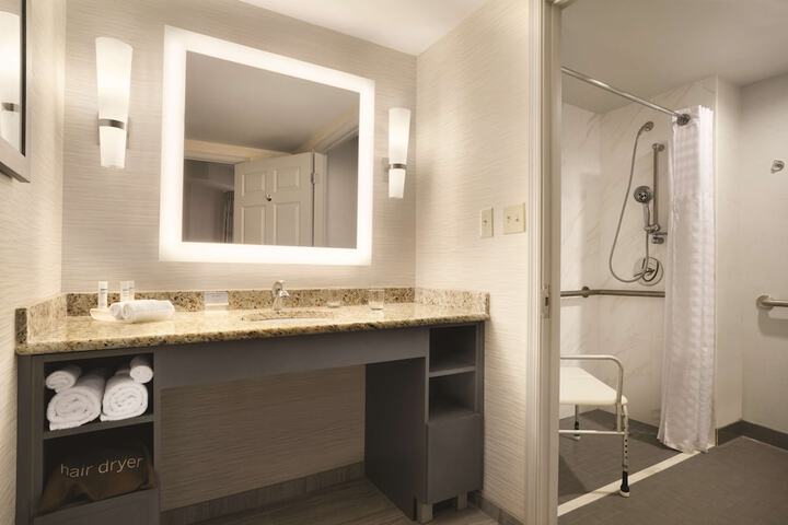 Bathroom shower