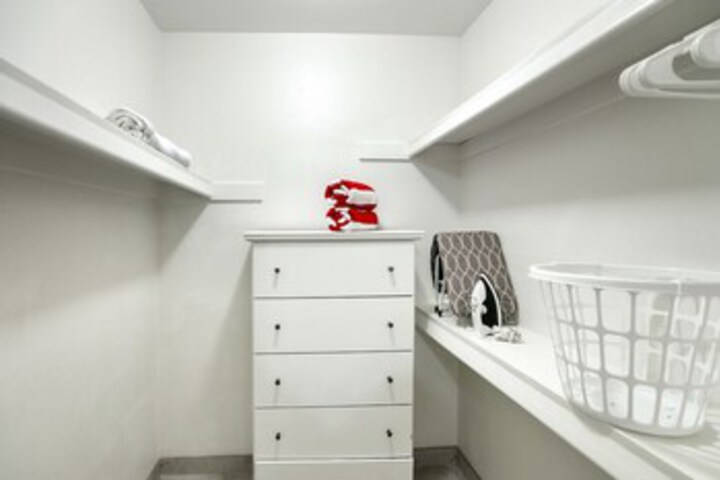 Room 25 of 25