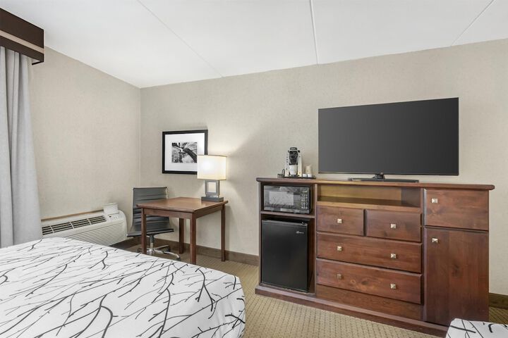 Room 54 of 92