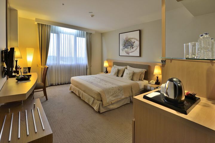 Room 7 of 35