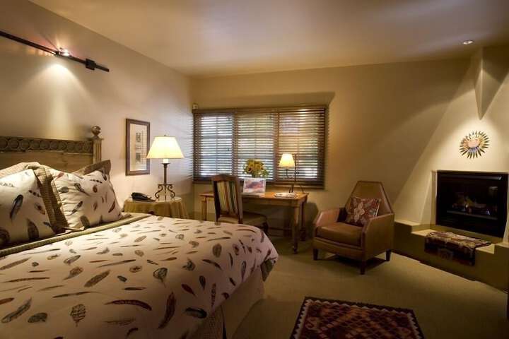 Room 10 of 27