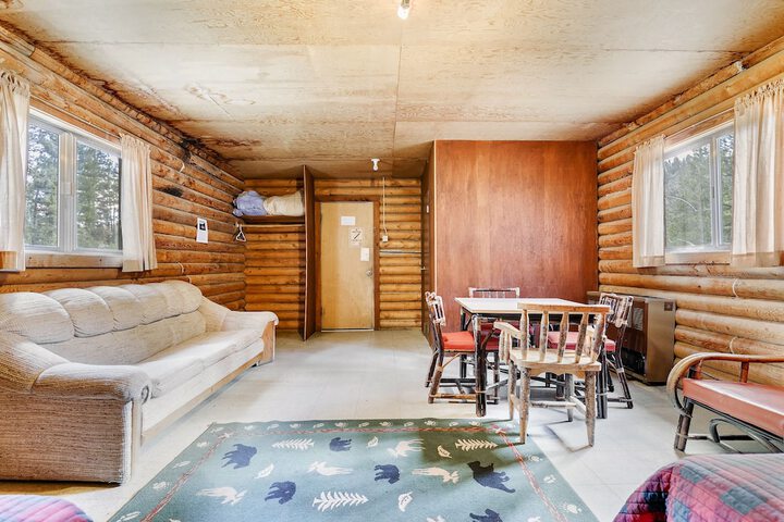 Room 42 of 72