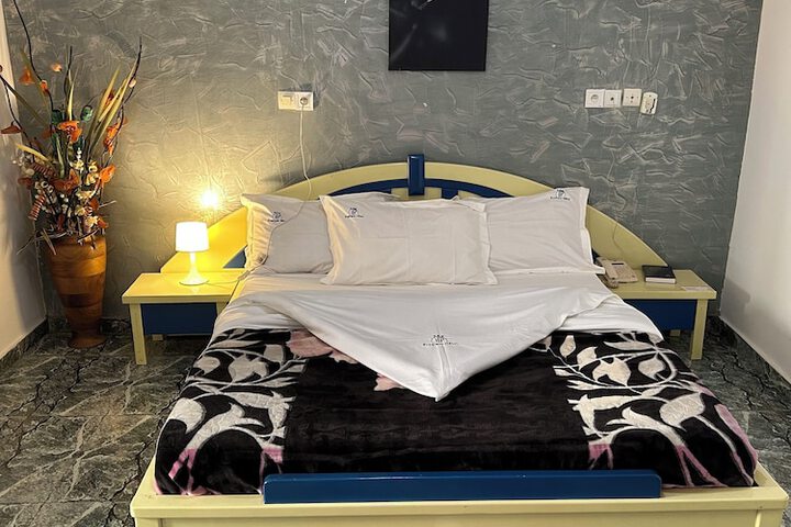Room 88 of 307