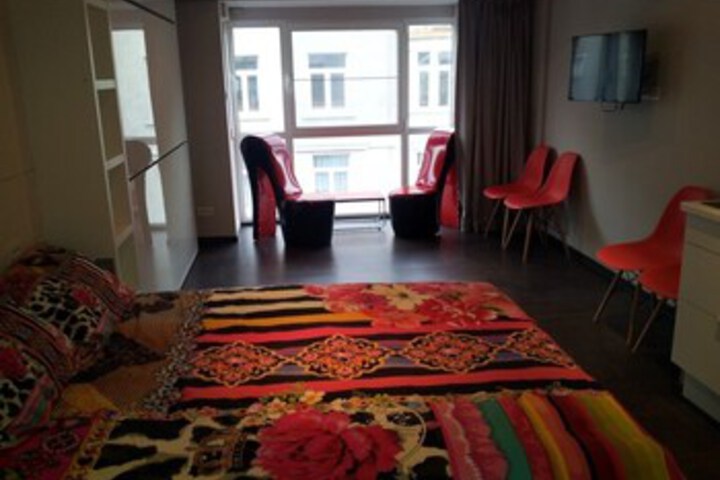 Room 18 of 24