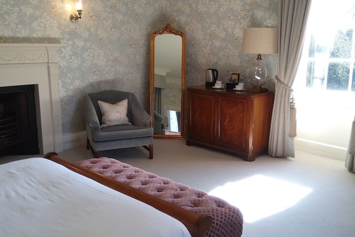 Room 5 of 38