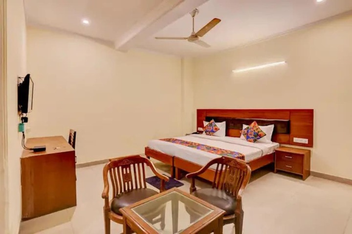 Room 7 of 31