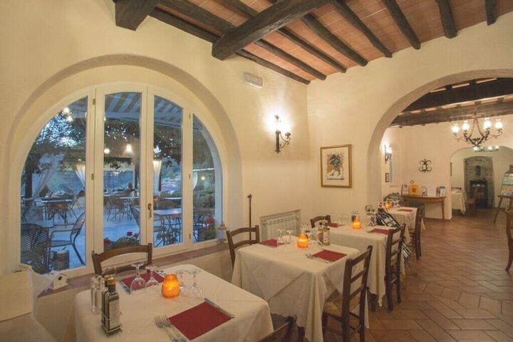 Dining 65 of 113