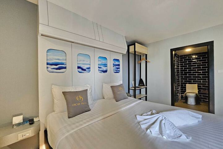 Room 15 of 49