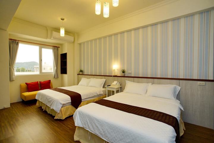 Room 5 of 50