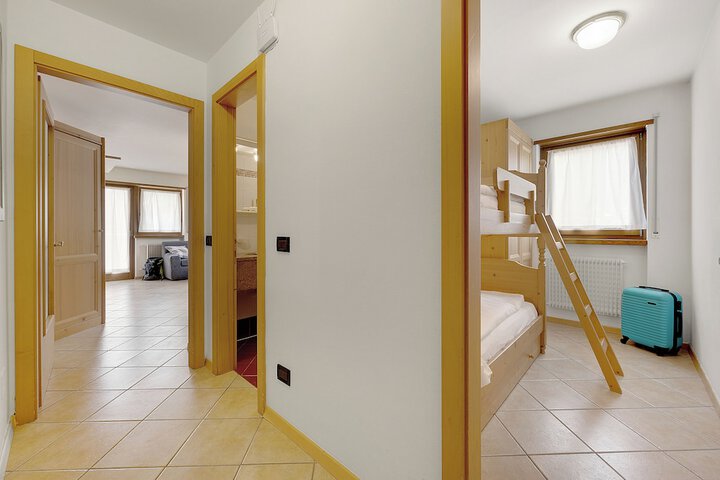 Room 14 of 116