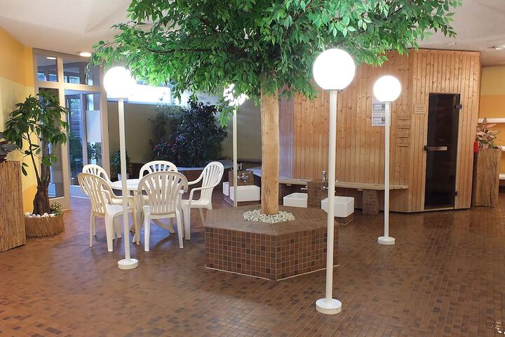 Hotel with Pool