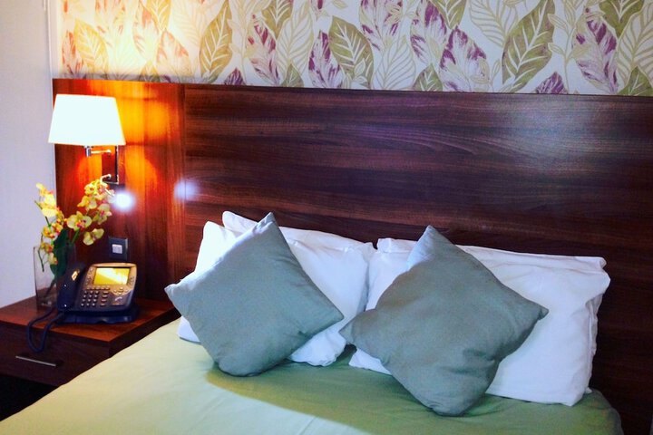 Room 11 of 35