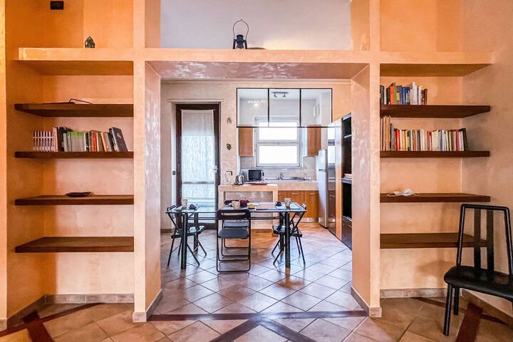 Room 10 of 19