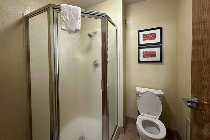 Room 21 of 30