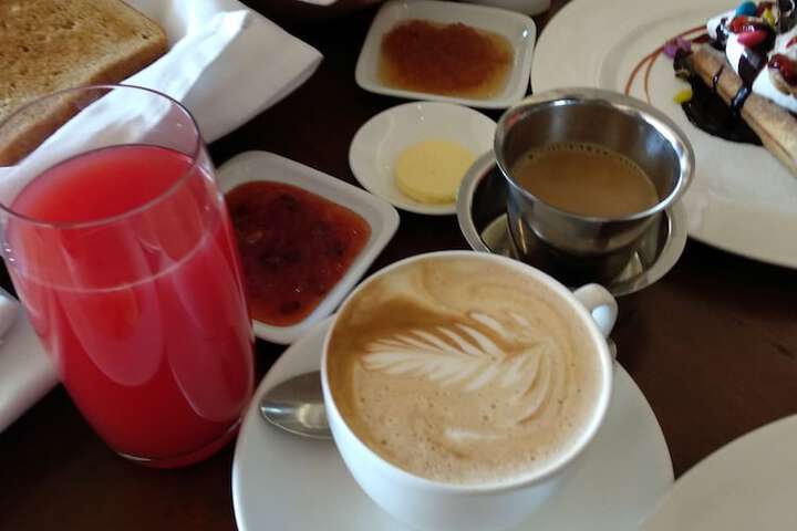 Breakfast/Coffee Service 66 of 121