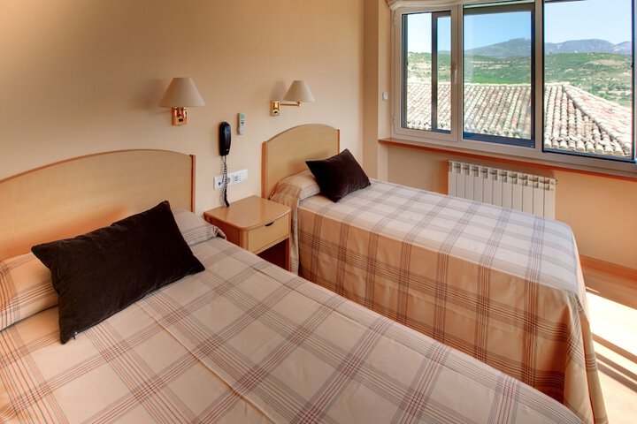 Hotel Villa de Ayerbe