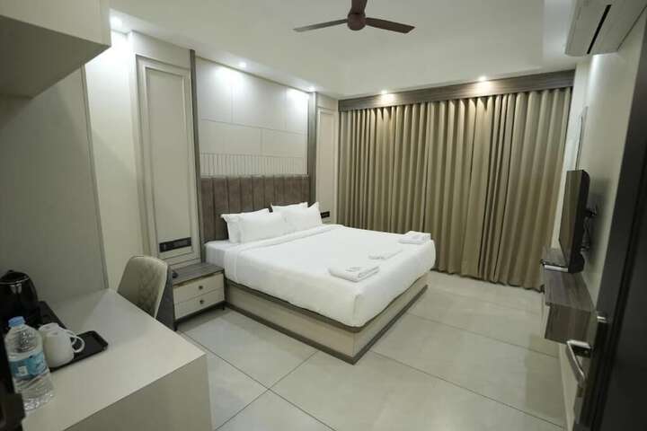 Room 7 of 22