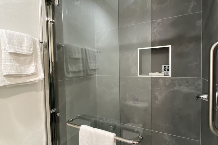 Room 15 of 23